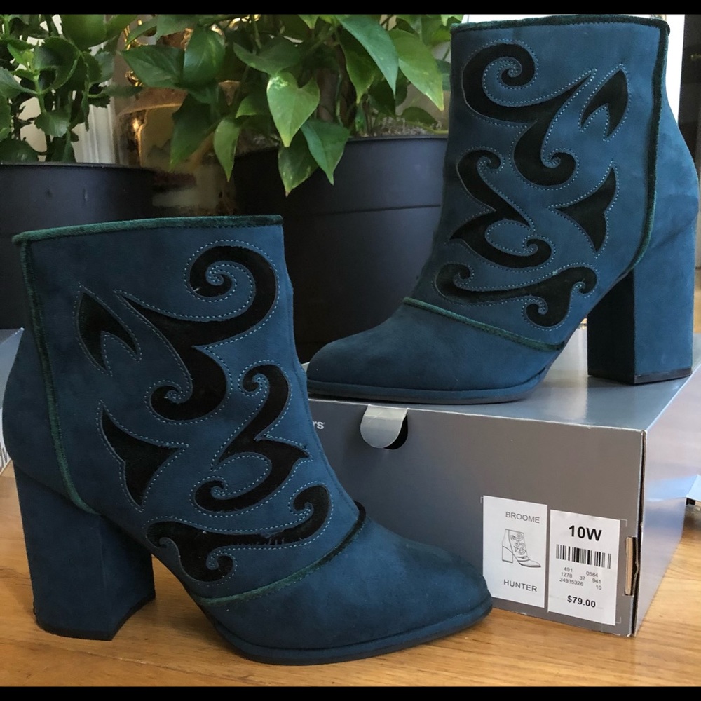 Chic, stylish, and trendy and functional black Broome Ankle Boot.